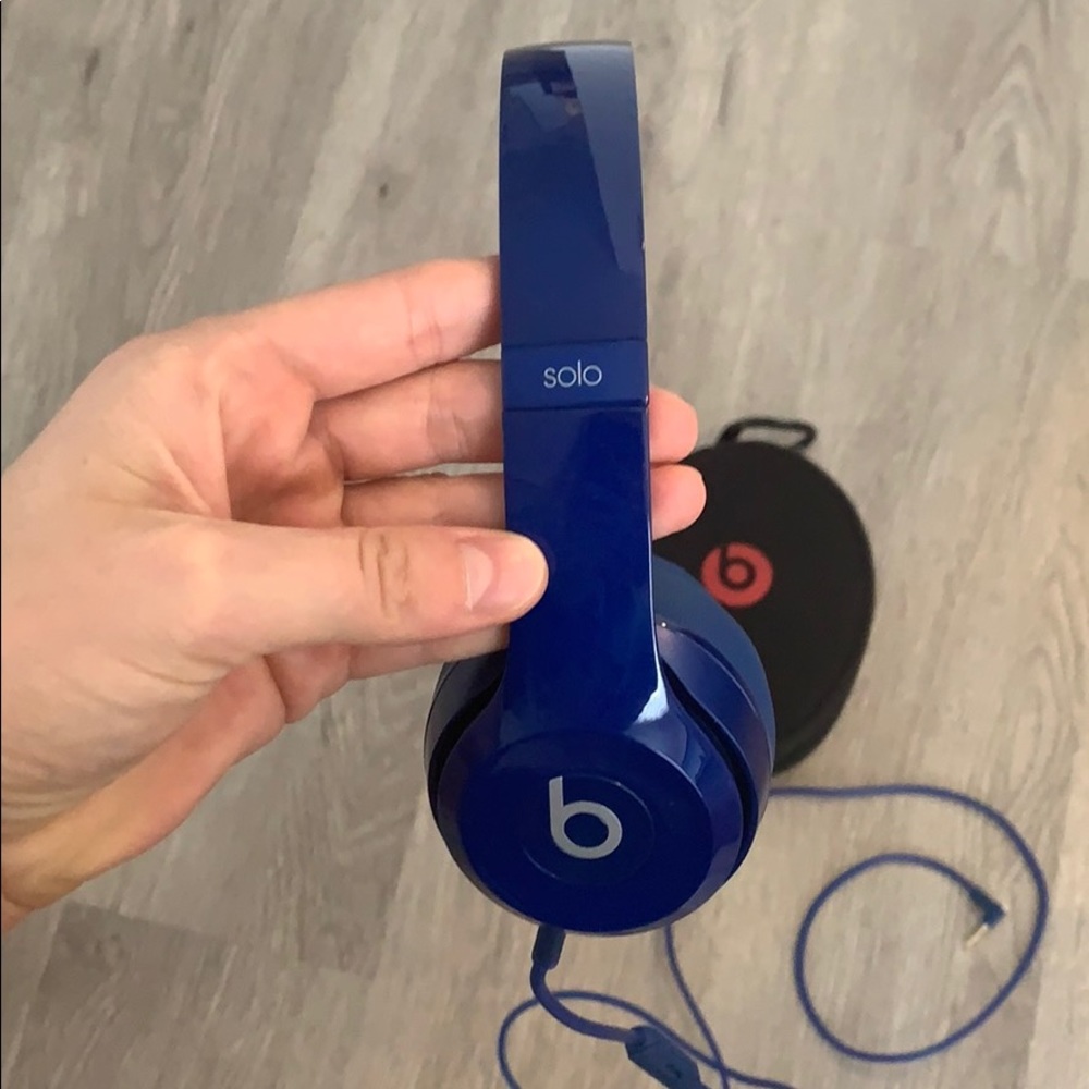 Beat Headphones - Picture 2 of 7